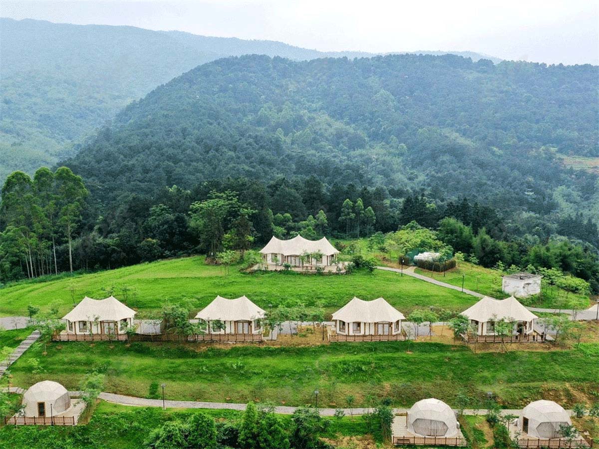 Camping Caravaning Avec Cabines en Dôme Géodésique & Villas à Structure Écologique - Guangxi