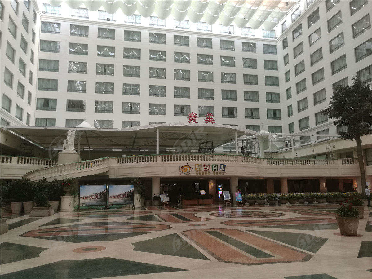 Sunshade Tensile Structure of Xianglu International Hotel-Xiamen, Fujian, China