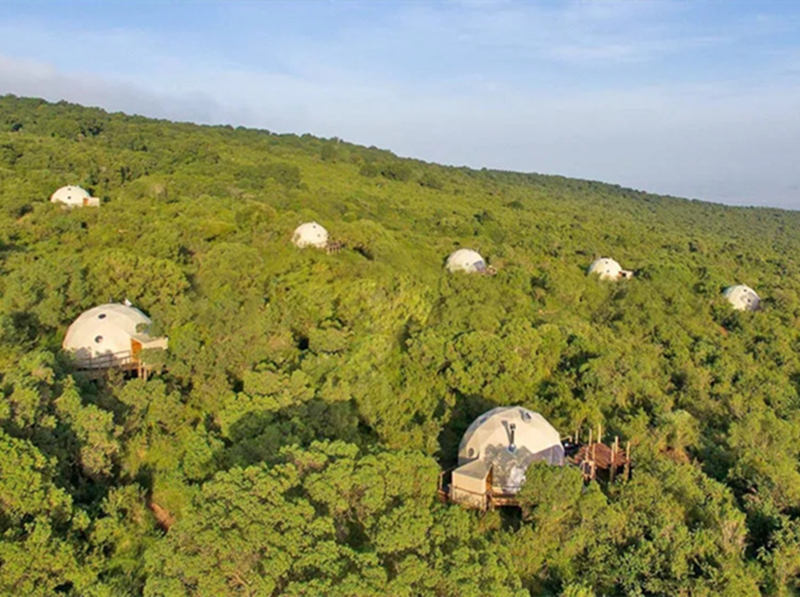 A Tenda de Cúpula Geodésica Tem Uma Ampla Gama de Praticabilidade, E A Estrutura É Muito Bonita