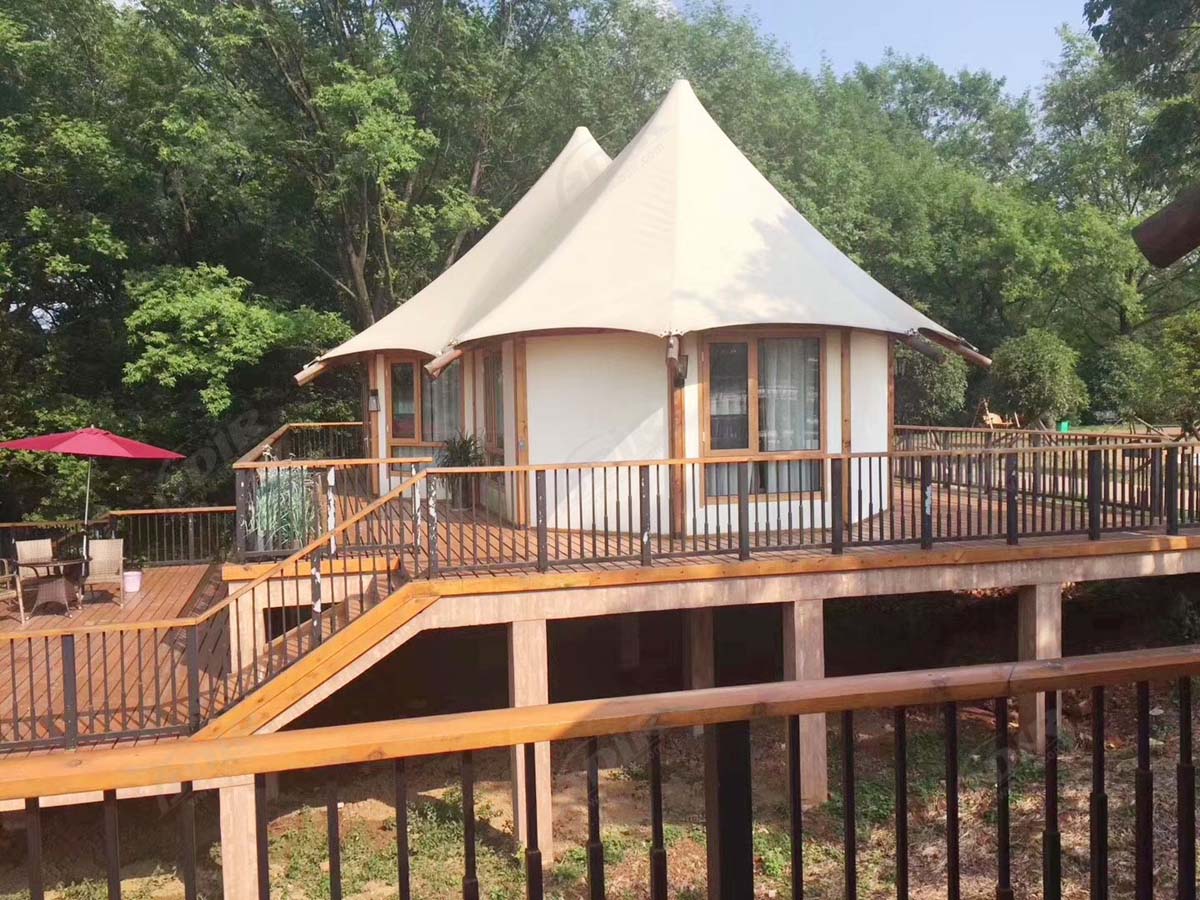 Luxe Glamping Tent Resort Aan de Rivier Met Tented Lodge