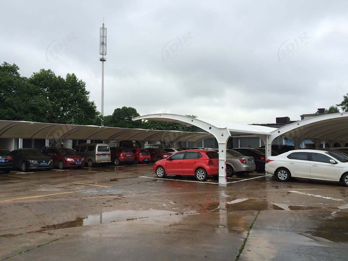 Fournisseurs de Structures de Couverture de Parking en Porte-à-Faux - Conception à Double Baie