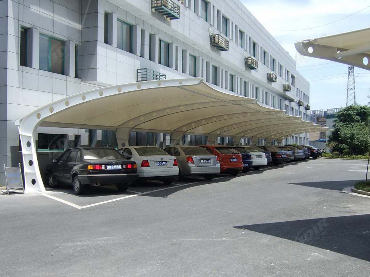 Proveedores de Estructuras de Cobertizos de Estacionamiento Voladizo para Automóviles - Diseño de Bahía Única