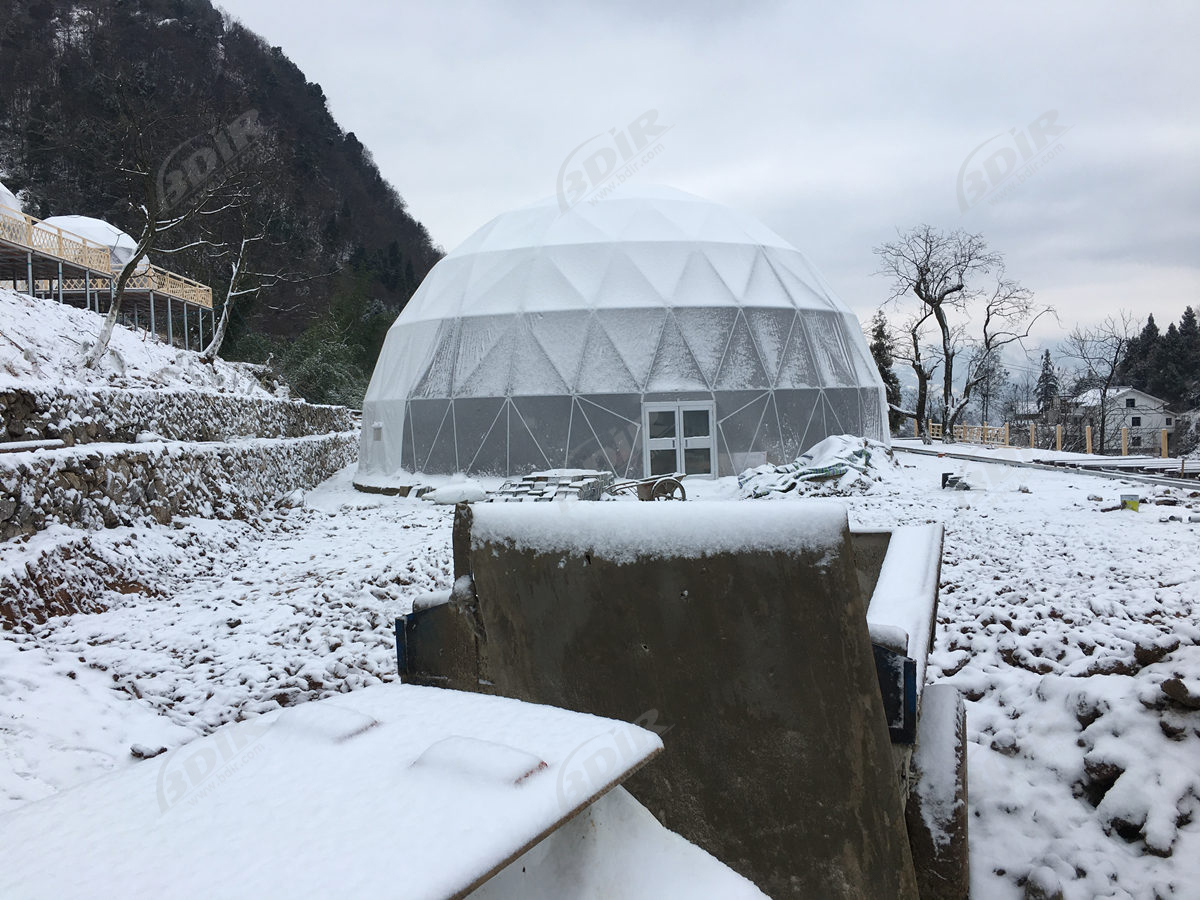 منتجع القبة الصديقة للبيئة السويسري مع 15 مسكن خيمة الجيوديسية القبة
