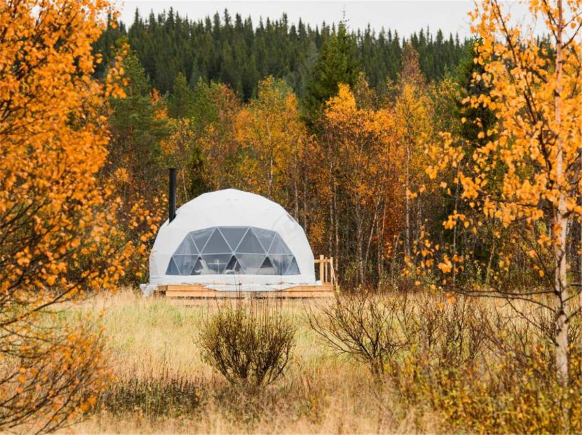 Испытайте роскошное проживание на природе & в экологически чистых каютах с остеклением купола