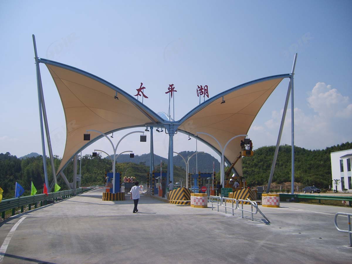 Jalan Tol Plaza, Pintu Tol, Struktur Tarik Gerbang Masuk Stasiun