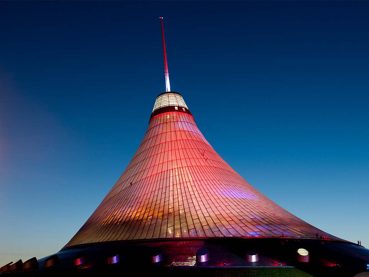 Centro de Entretenimiento Khan Shatyr - Estructura de Cúpula de Fachada Cool ETFE