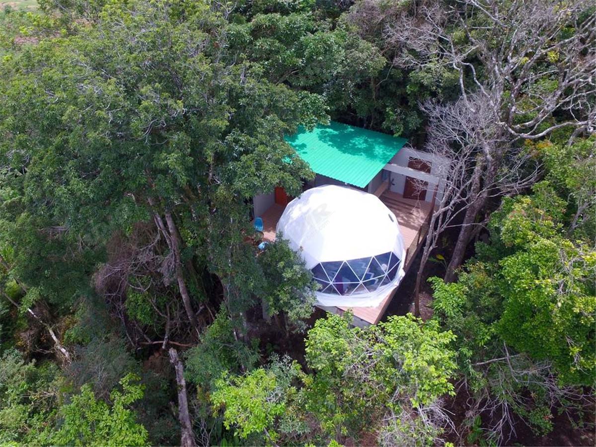 Monteverde Glamping Experiencia Única con 6 Vainas de Carpas Domo Geodésicas