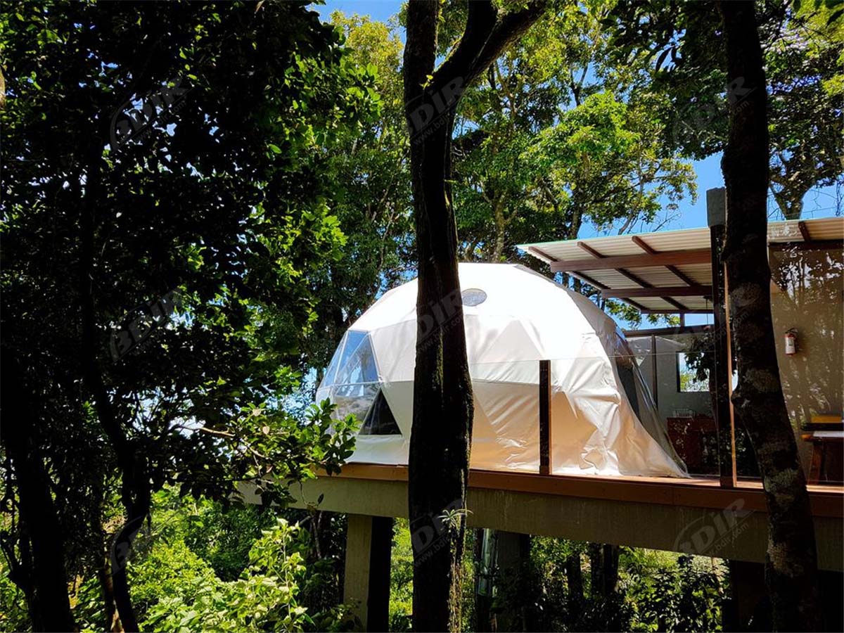 Experiência Única em Monteverde Glamping com 6 Cúpulas Geodésicas