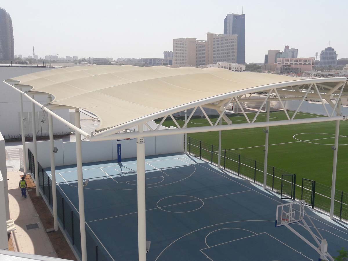 Überdachung Mit Dehnbarer Struktur für Basketballplätze - Schatten für Basketballplätze Im Freien