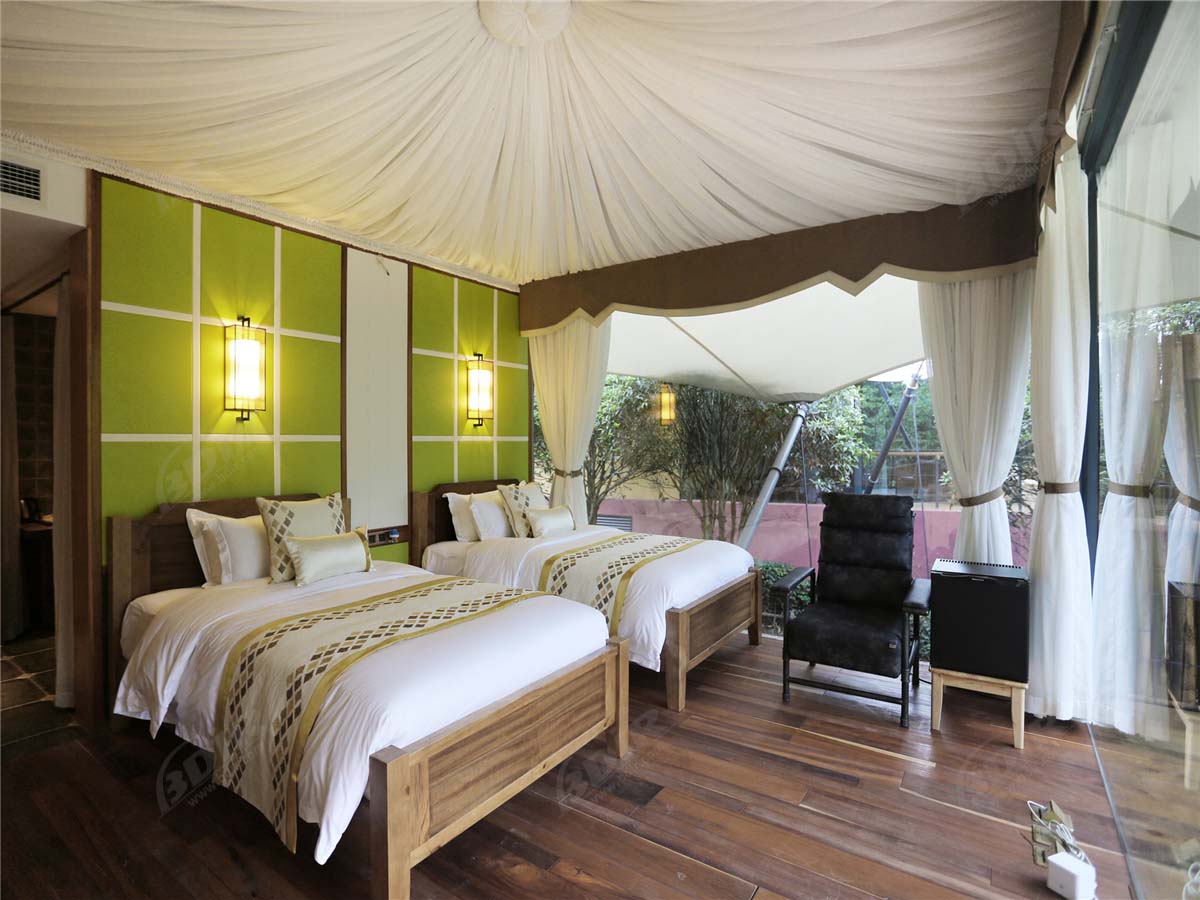 Resort Tenda Sull'Isola con 36 Ville con Piscina in Tenda