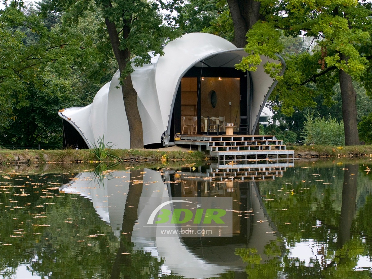 PVDF Zelt Pavillon als Gartenhaus am Teich Masilko
