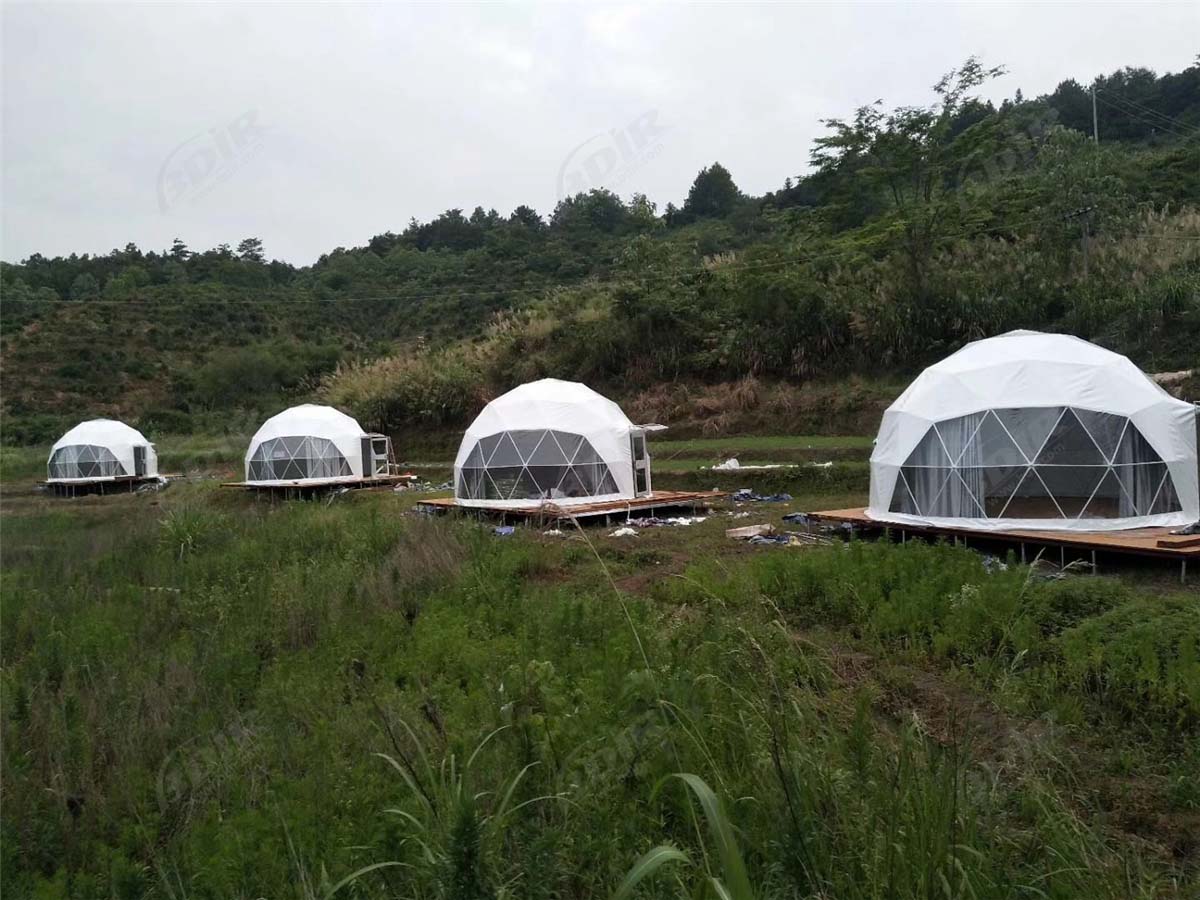 4 Carpas Esféricas en Forma de Cúpula, Montañas Desérticas Glamping Cúpulas Lodges