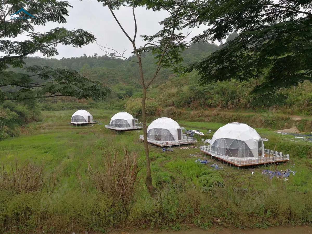 4 Spherical Dome Shaped Tents, Wilderness Mountains Glamping Domes Lodges