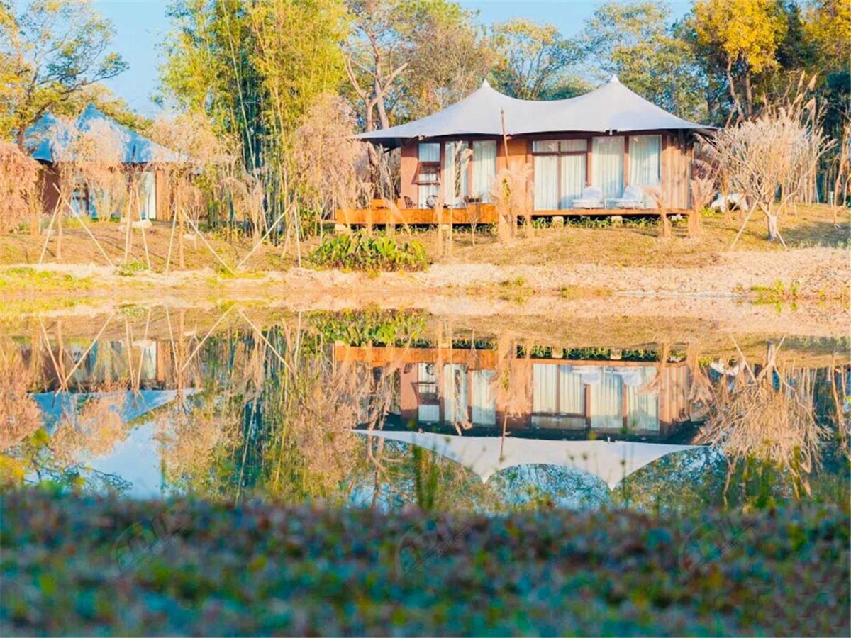 Chine Ferme de Loisirs Écologique - Suites de Tente Glamping & Salle de Réunion Avec Toit en Tissu Tendu fournisseur Ferme de Loisirs Écologique - Suites de Tente Glamping & Salle de Réunion Avec Toit en Tissu Tendu