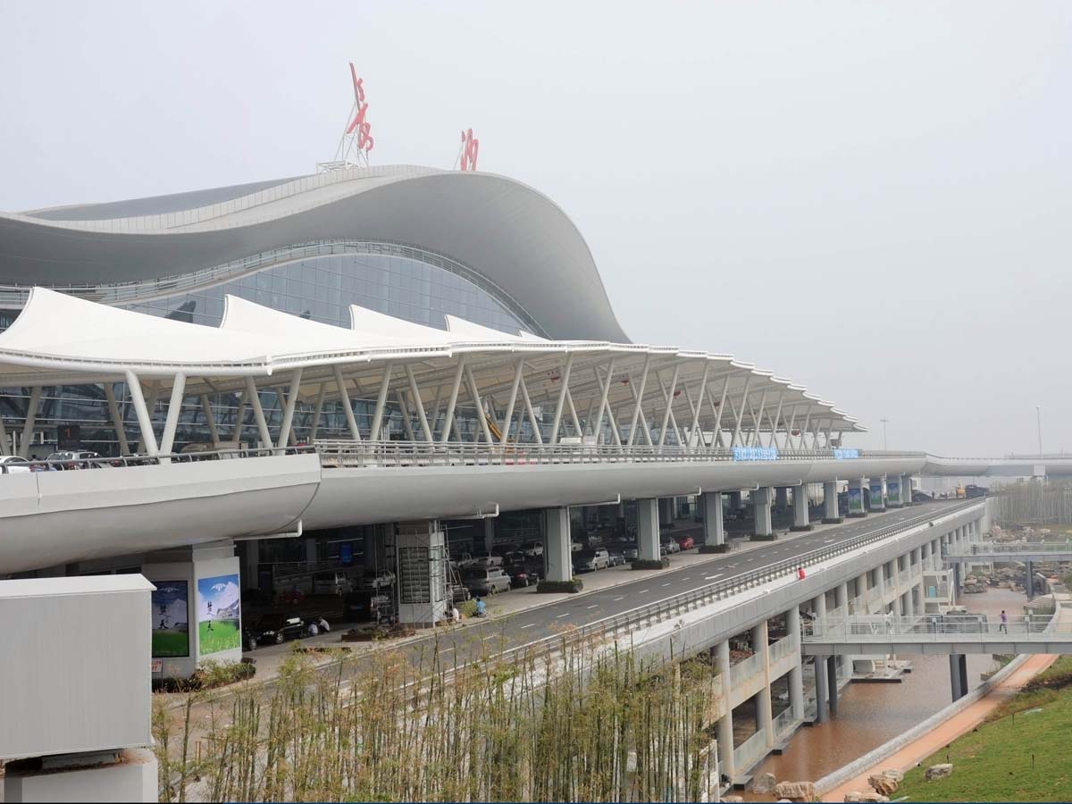 โครงสร้างทางเดินทอผ้าแรงดึงสำหรับอาคารสนามบินหวงหัว - ฉางชาประเทศจีน