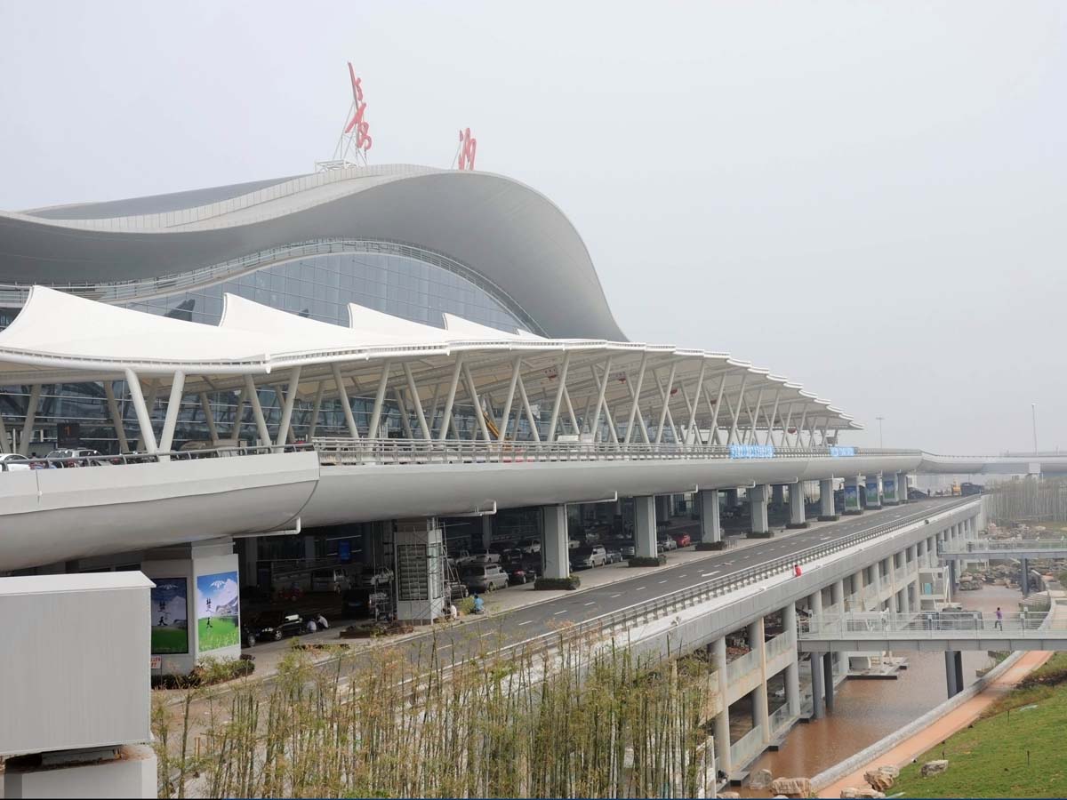 Struktur Jalan Tarik Kain untuk Terminal Bandara Huanghua - Changsha, Cina