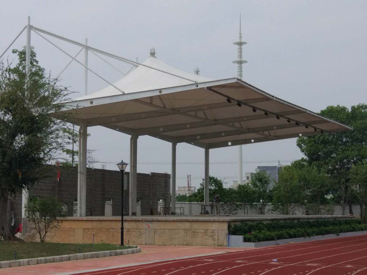 China Estructura Extensible de Tela PVDF para Tribuna y Techo de Escenario de Guangzhou Escuela de Arte proveedor Estructura Extensible de Tela PVDF para Tribuna y Techo de Escenario de Guangzhou Escuela de Arte
