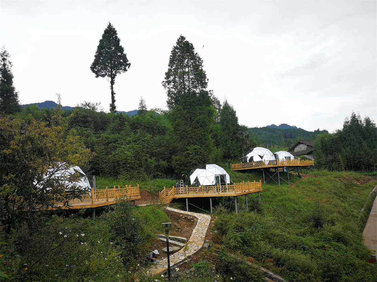 Yıldız Görüntüleme Ile Glamping Jeodezik Cam Kubbe Çadır Tesisi - Sichuan, Çin