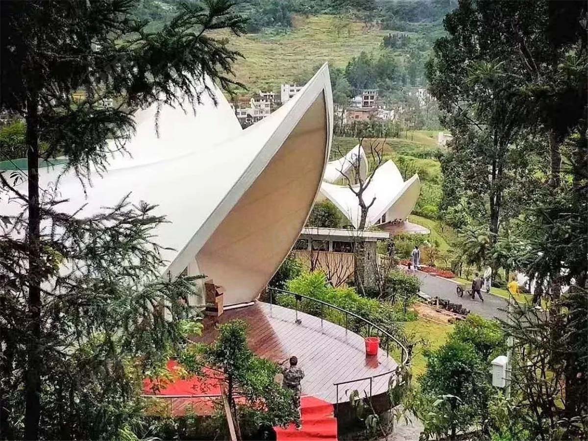 High-End Tents Resort for Outdoor Camping Accommodation - Guizhou, China