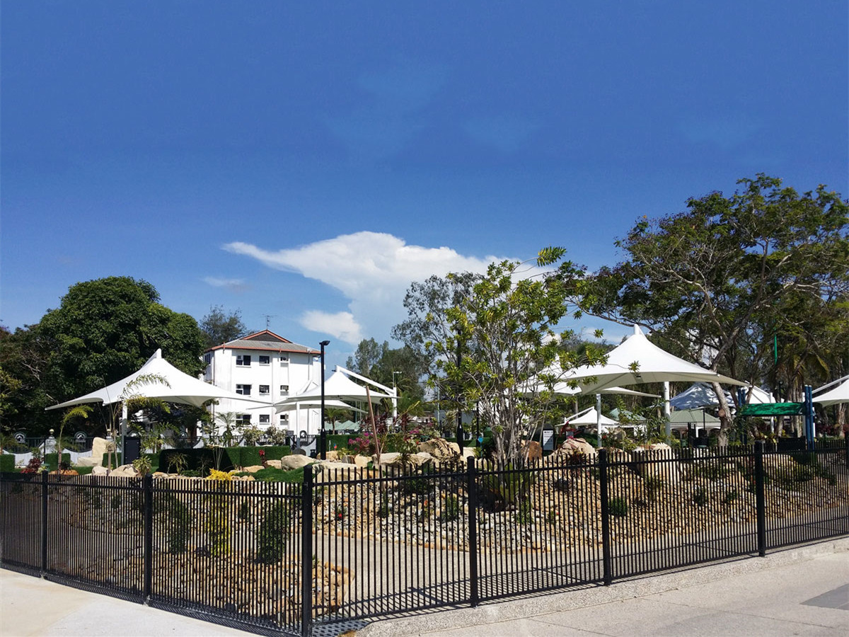 PTFE & PVDF Membraan Tuinhuisjes & Luifels voor Jerudong Park, het Grootste Pretpark in Brunei