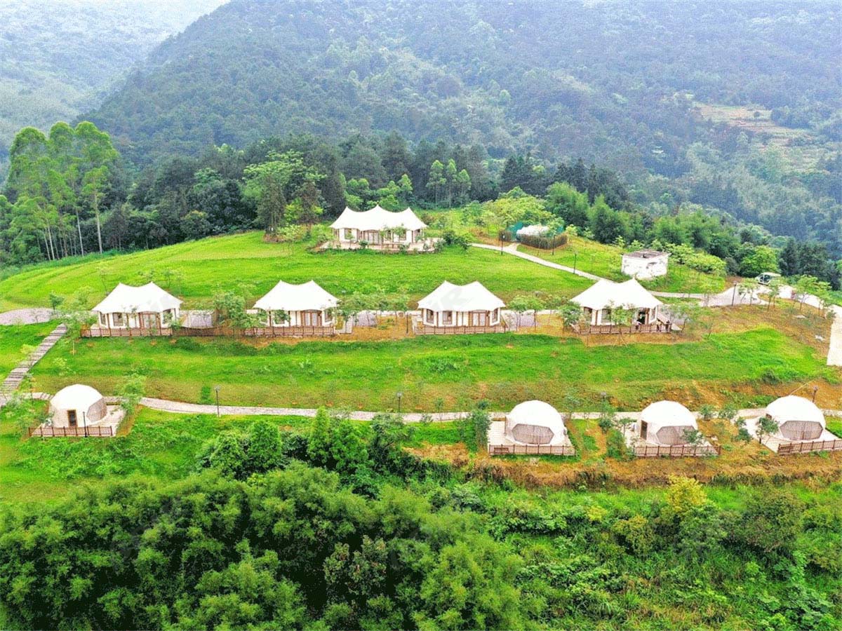 RV Camping met Geodetische Koepelhutten & Eco-Tentstructuur Villa's - Guangxi