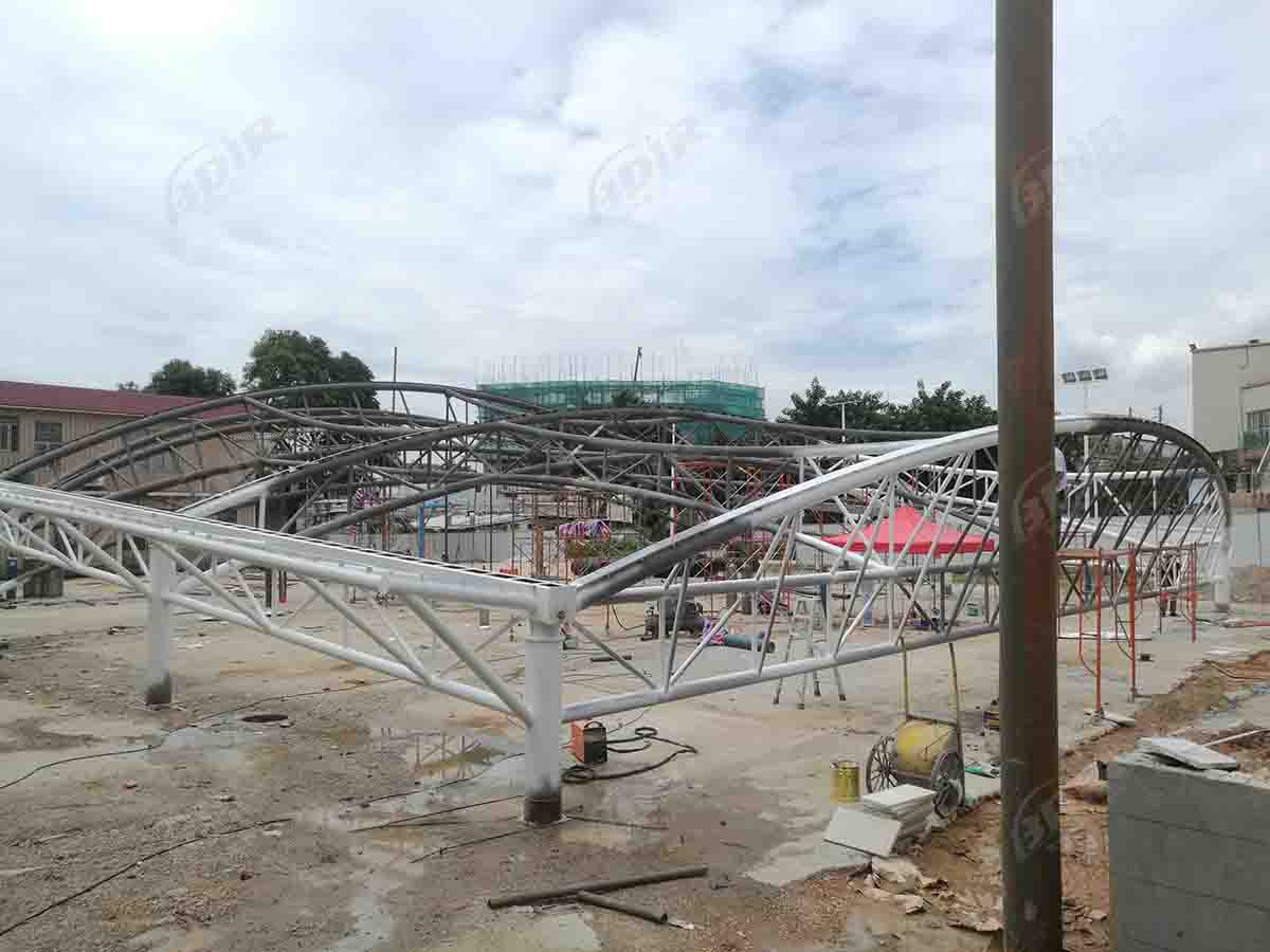 строительство натяжной конструкции концертной площадки в парке Хуалонг, Гуанчжоу, Китай