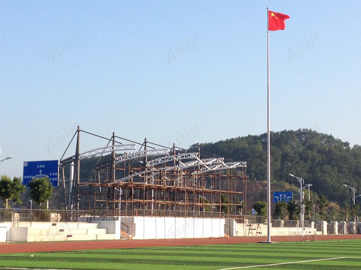Struktur Kain Tarik Sekolah Menengah Kelima untuk Stadion Sepak Bola - Quanzhou, Cina
