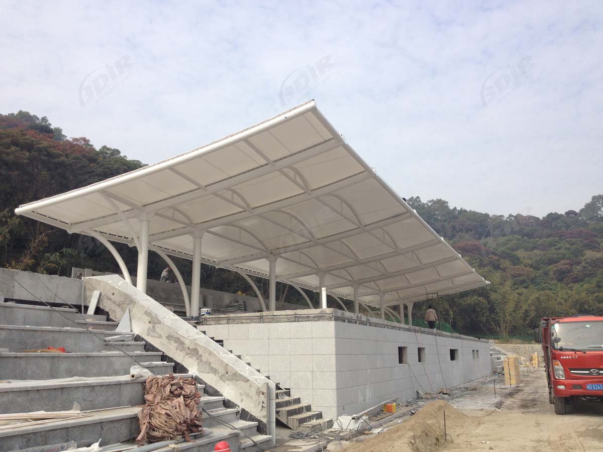 Structure Tendue Tout Temps pour les Terrains de Jeux du Collège Pingtung - Fuzhou, Chine